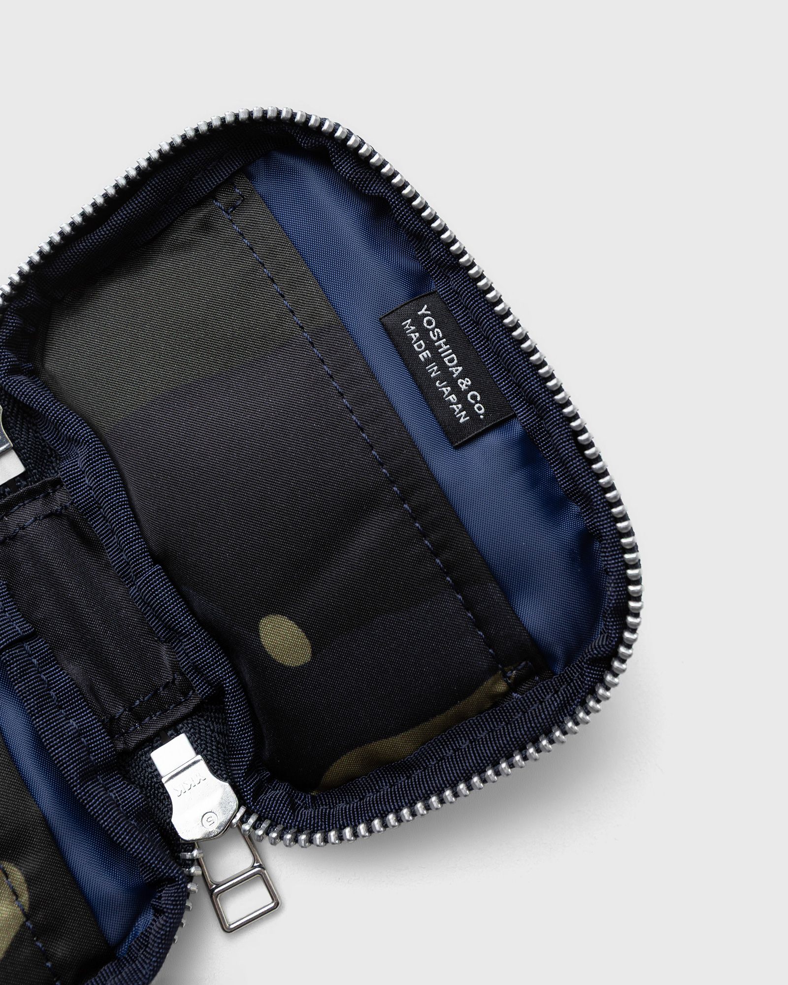 COUNTER SHADE KEY CASE