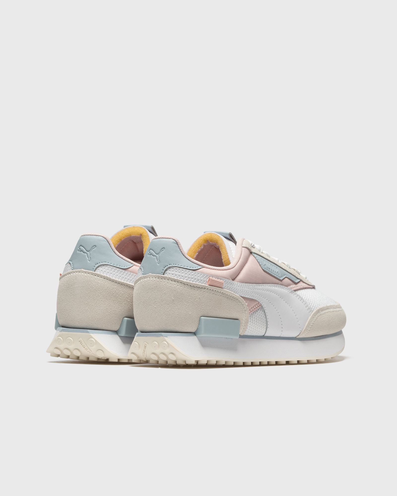 WMNS Future Rider Soft