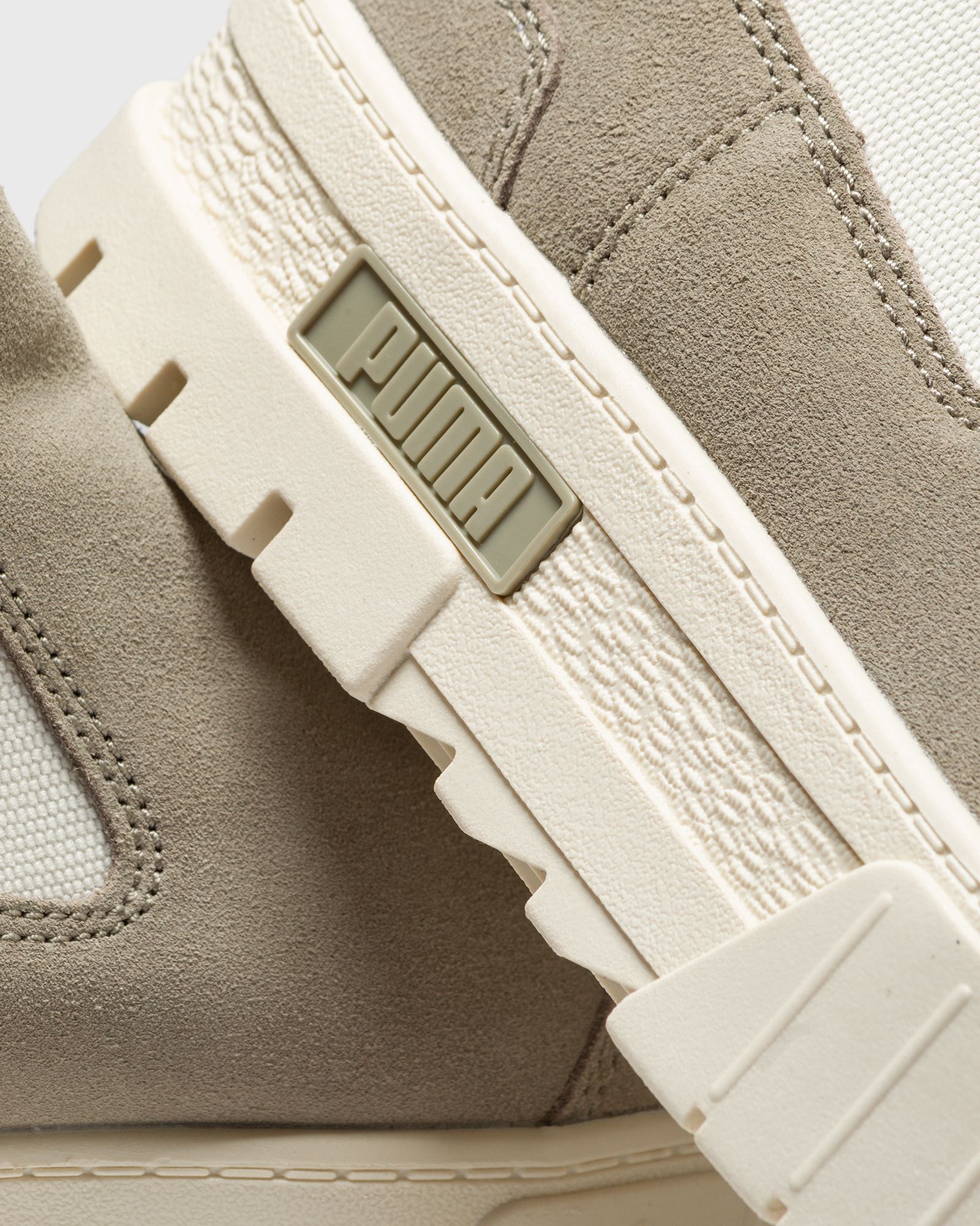 WMNS Mayze Chelsea Suede