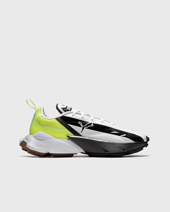 WMNS STRKR