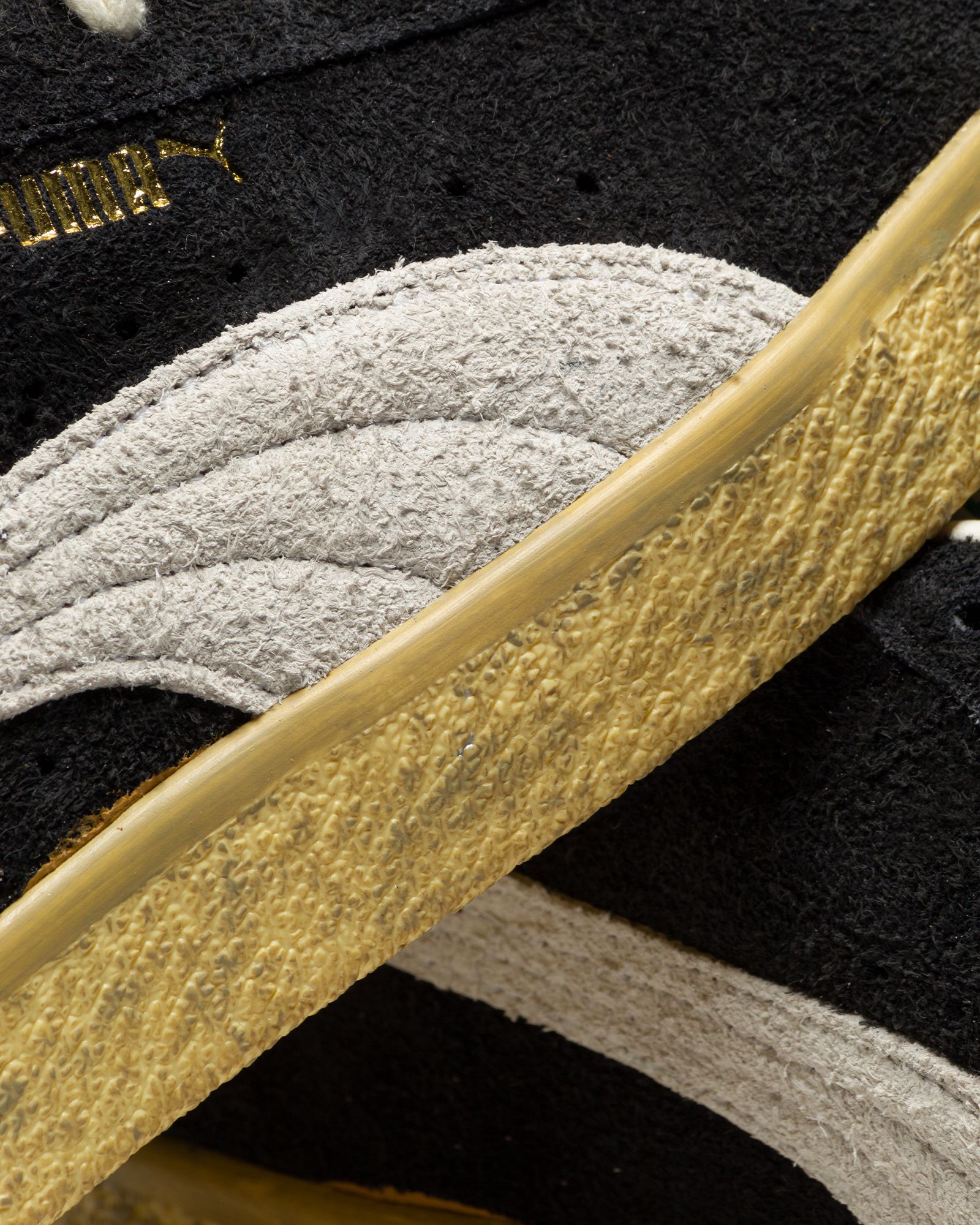 Suede VTG The Never Worn