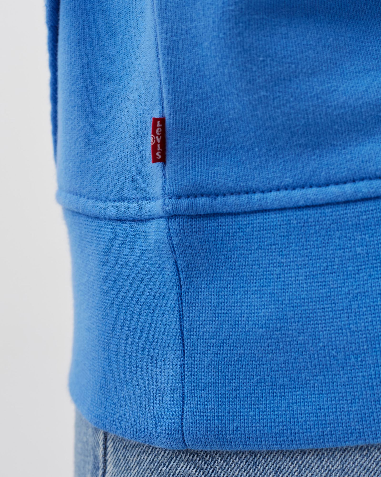 T2 RELAXED GRAPHIC HOODIE