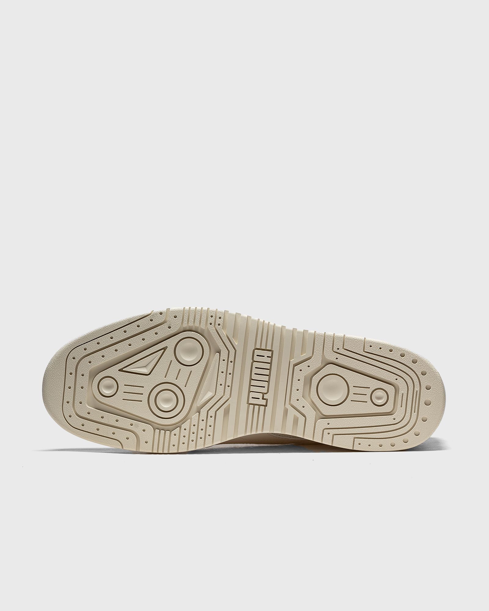 Slipstream Lo Summer Resort