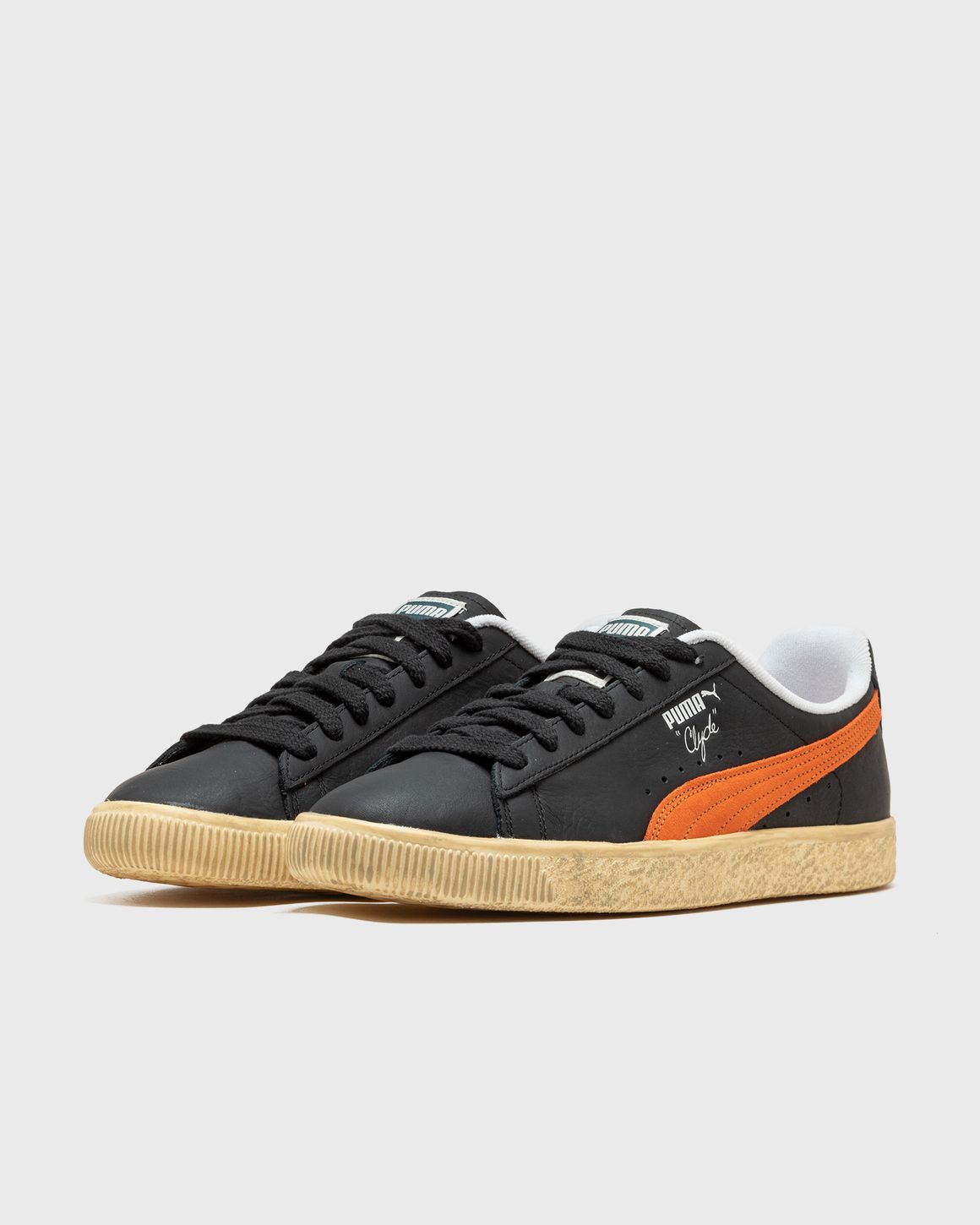 スニーカー ^PUMA^ Clyde Vintage Black Orange 38939001 394687-02 eyJidWNrZXQiOiJic3RuLWltYWdlLX