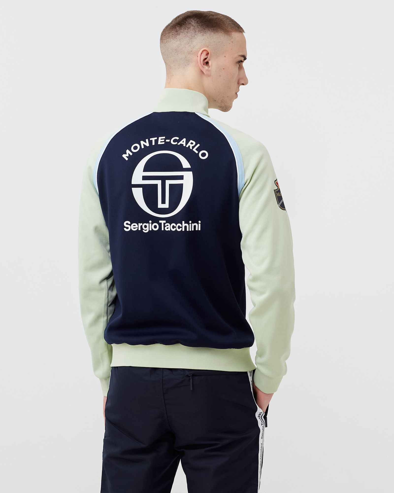 MC Staff Tracktop