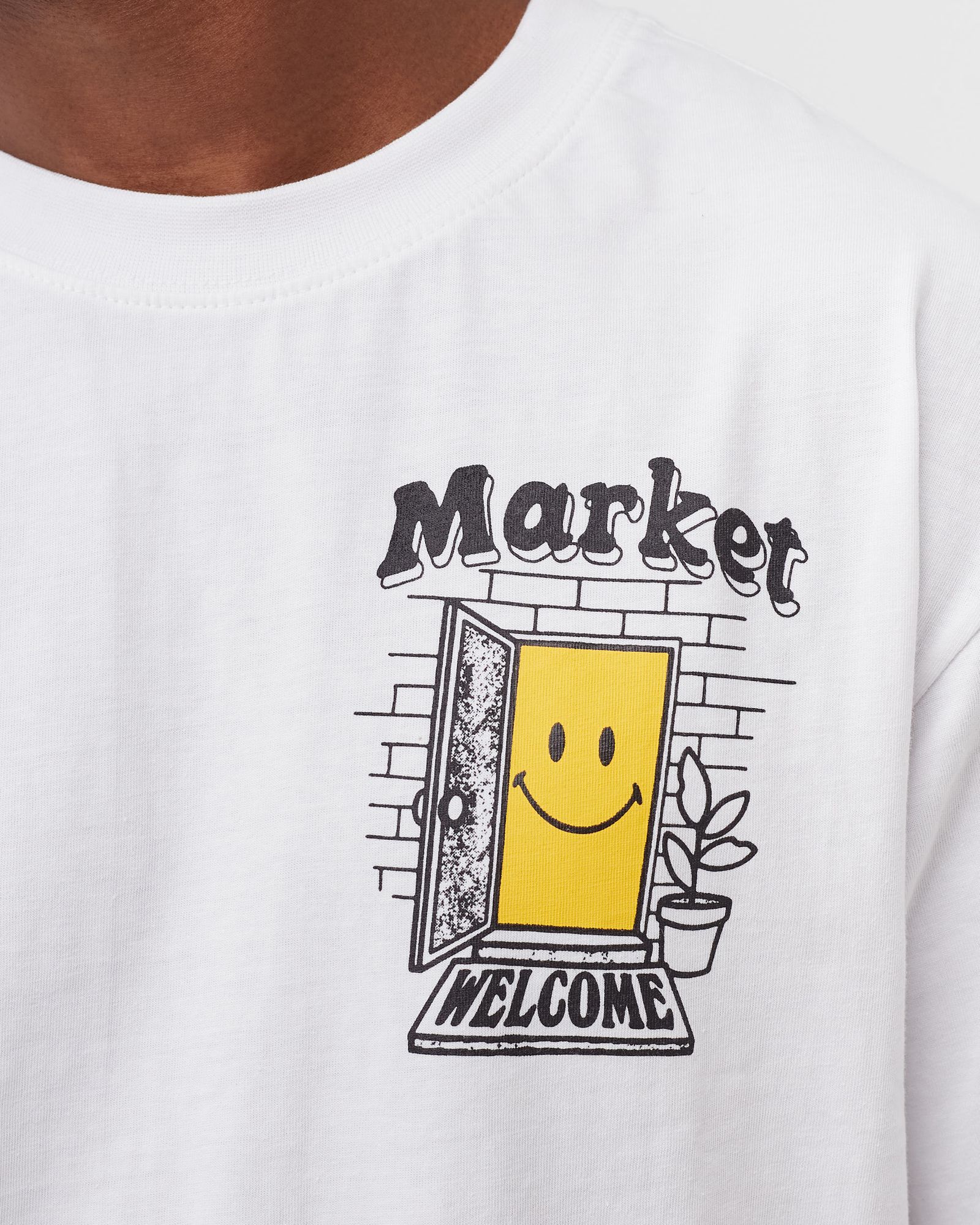 Market Smiley Homegoods Tee