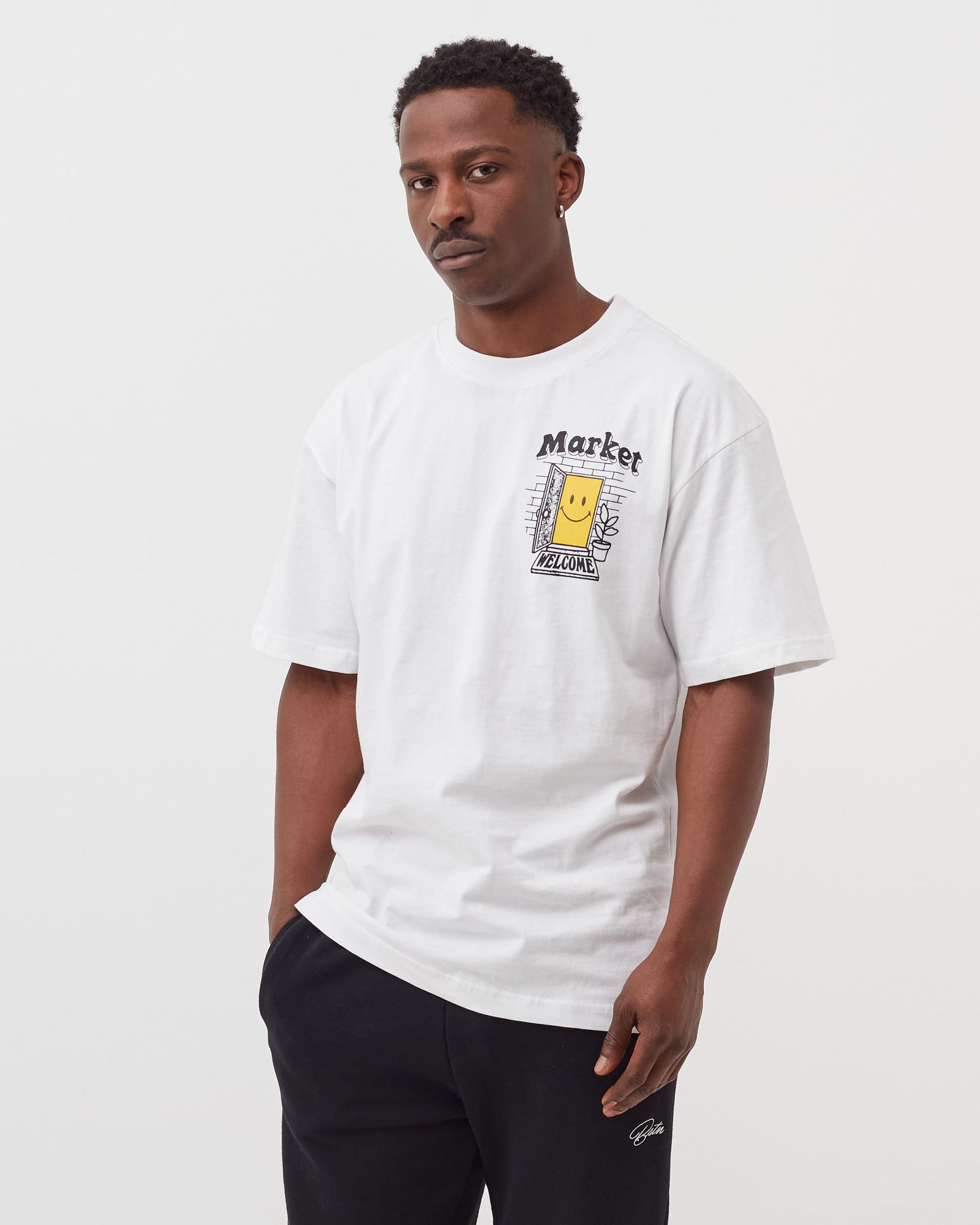 Market Smiley Homegoods Tee