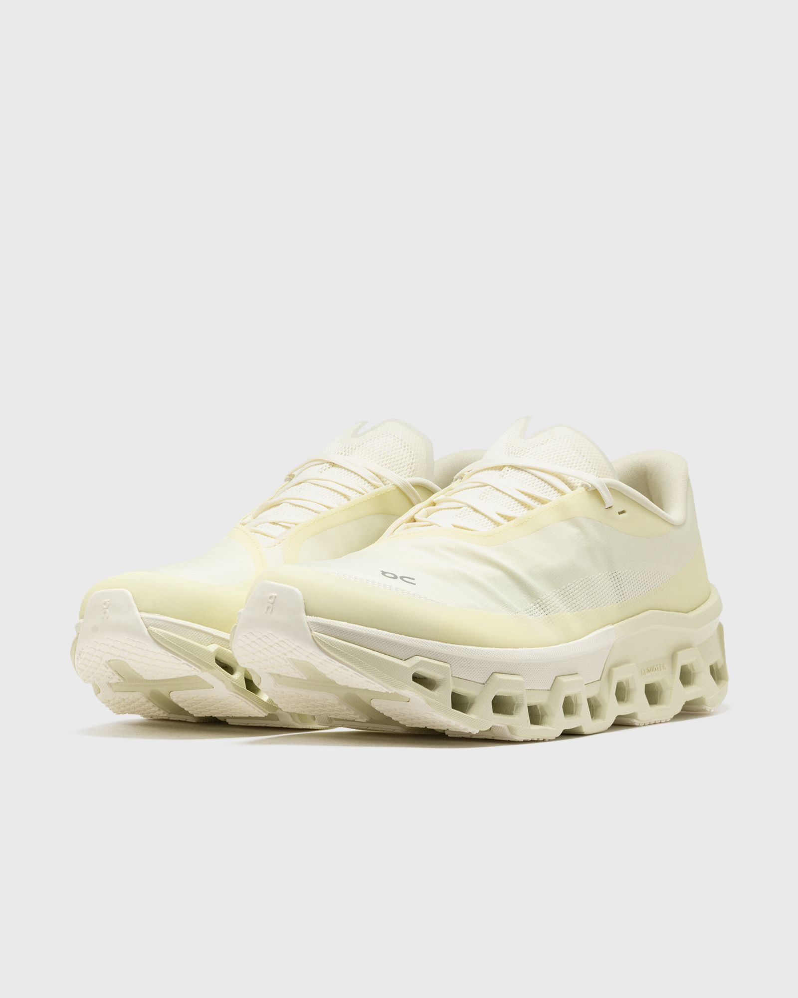 x PAF Cloudmonster 2