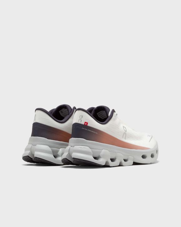 その他 MitsuSakakibara:CloudsInTheWater ON WMNS Cloudmonster 2 White | BSTN Store