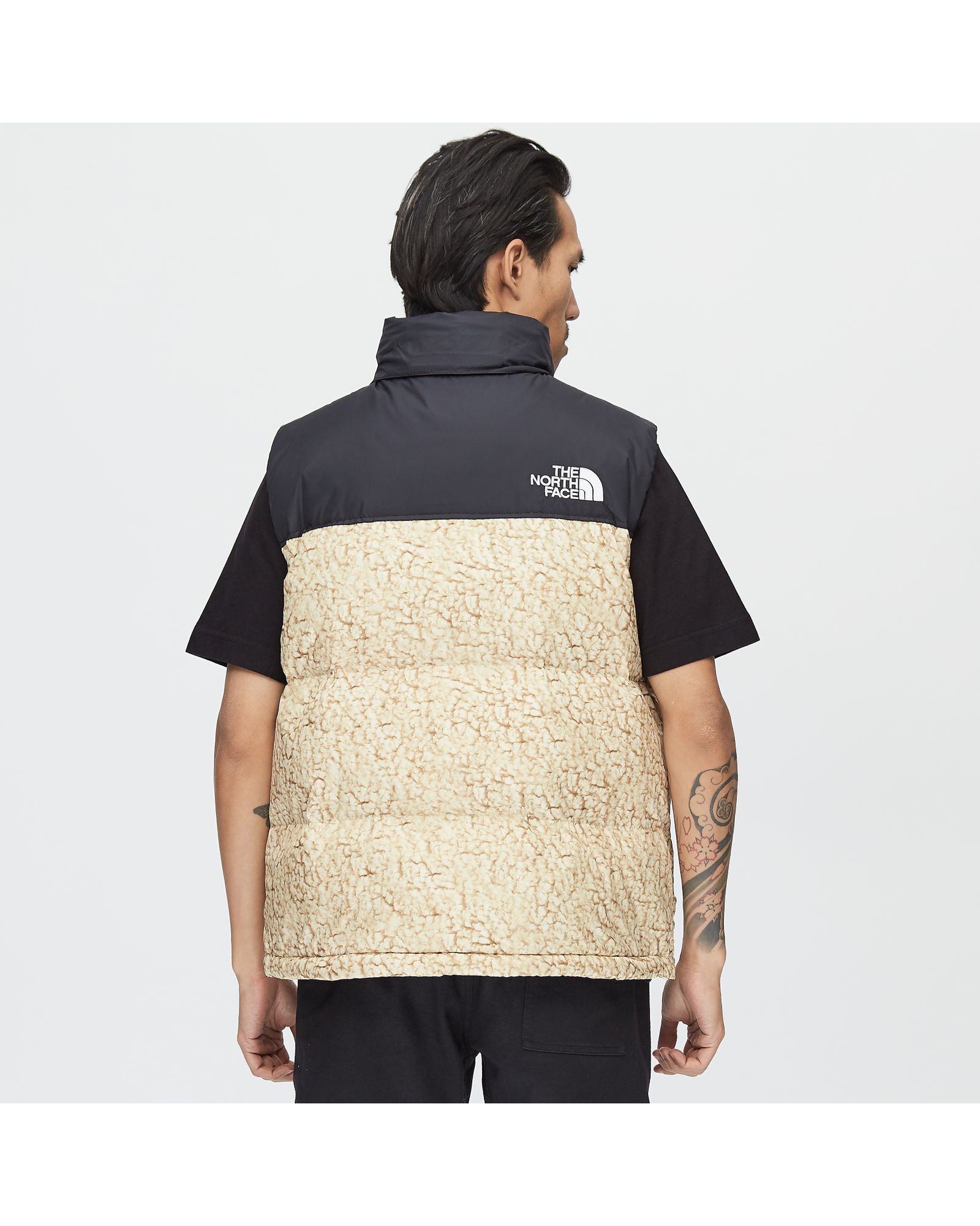 M 1996 RETRO NUPTSE VEST