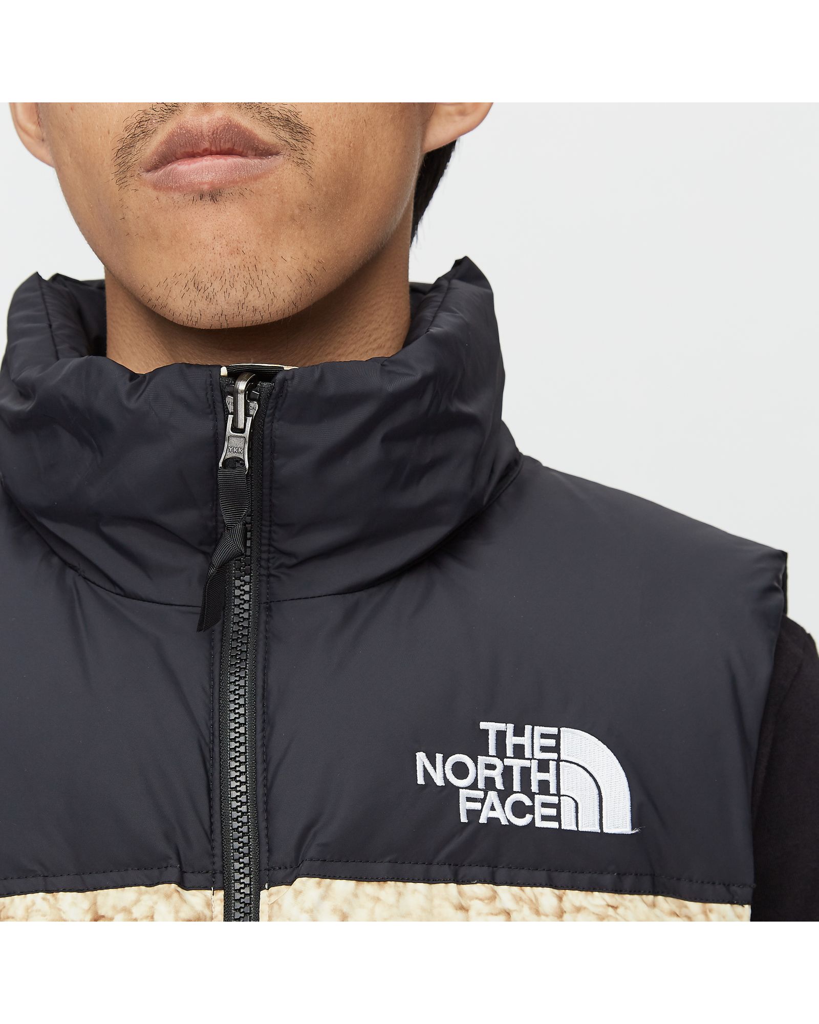 M 1996 RETRO NUPTSE VEST