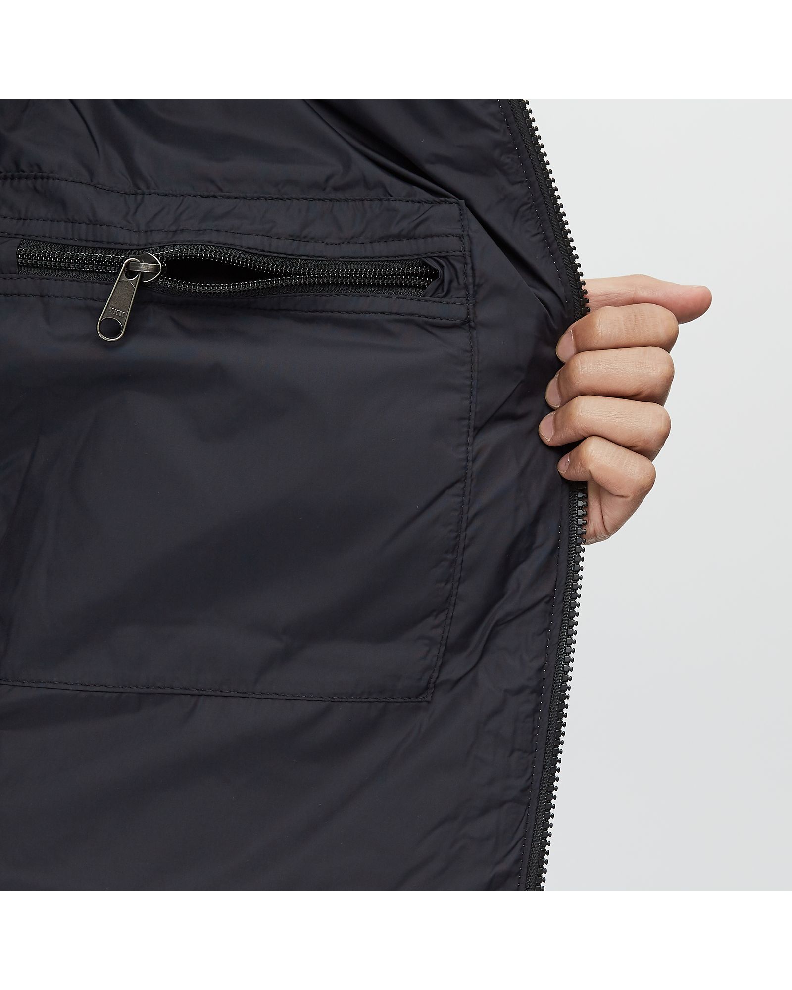 M 1996 RETRO NUPTSE VEST