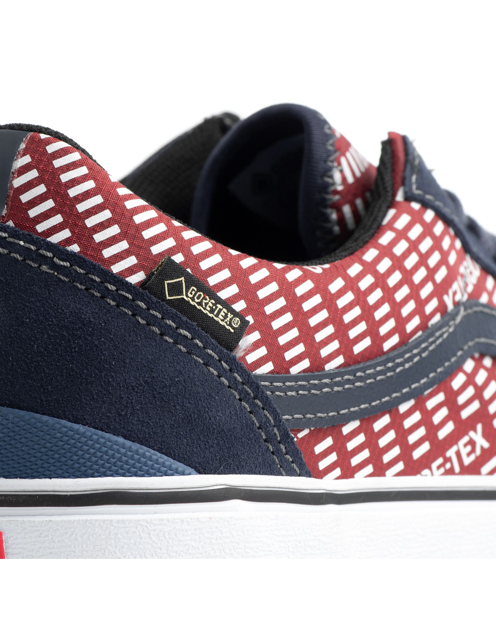 UA Old Skool GORE-TEX