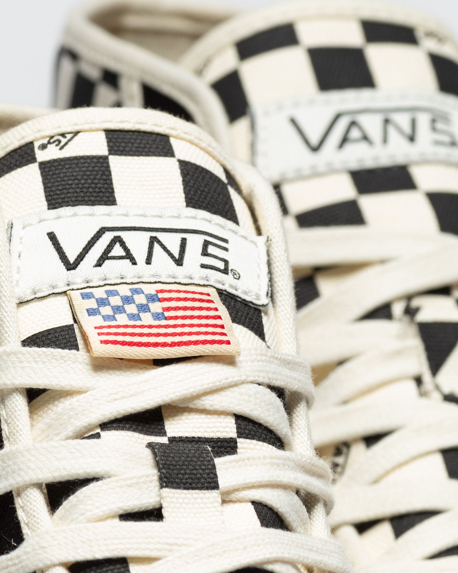 Taka Hayashi X Vans OG Style 24 LX