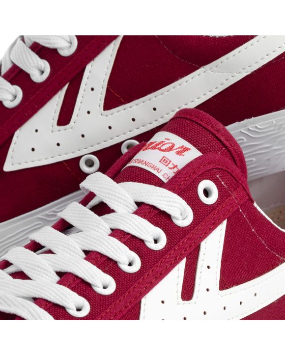 Iconic Chinese Basketball Sneaker