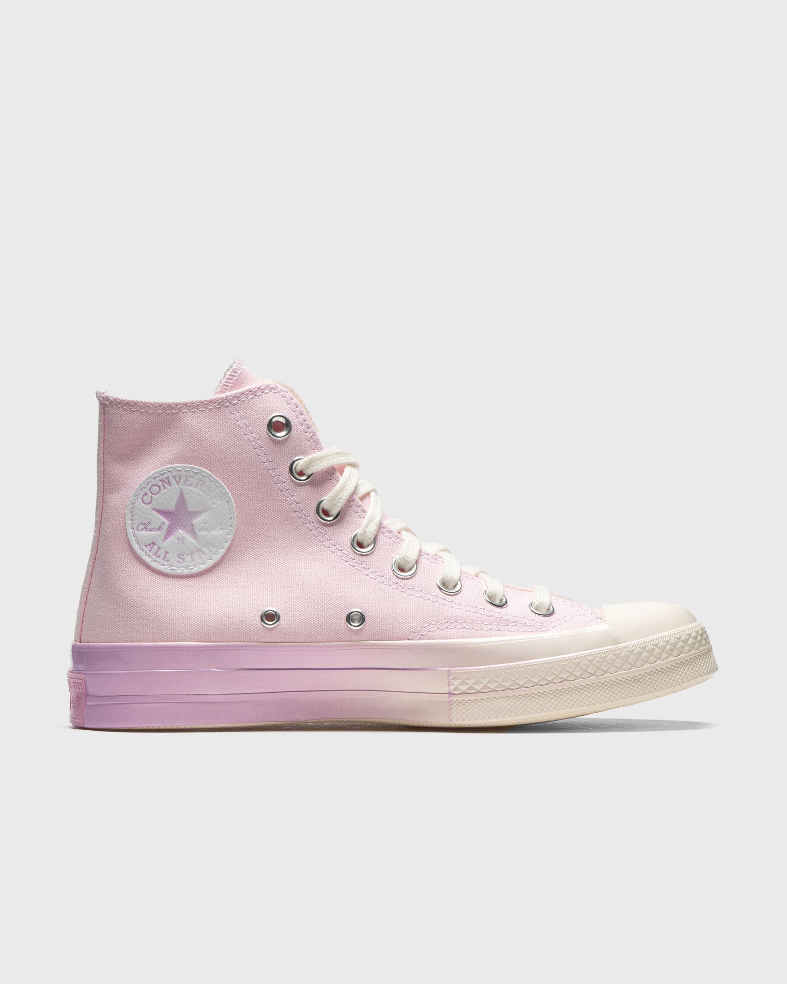 WMNS Chuck 70