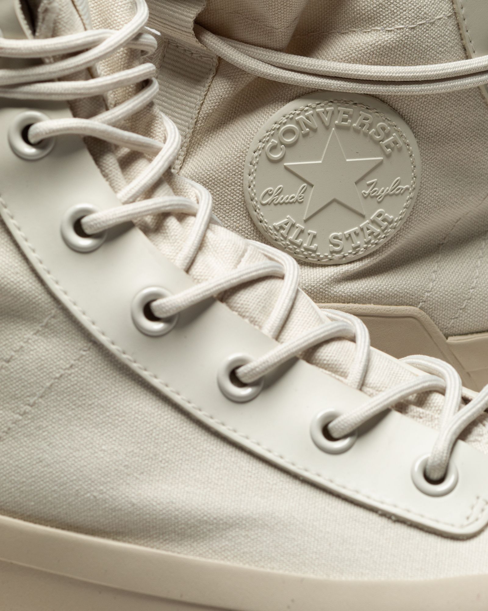 CHUCK TAYLOR ALL STAR LUGGED 2.0