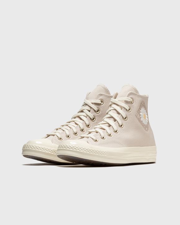 CHUCK 70