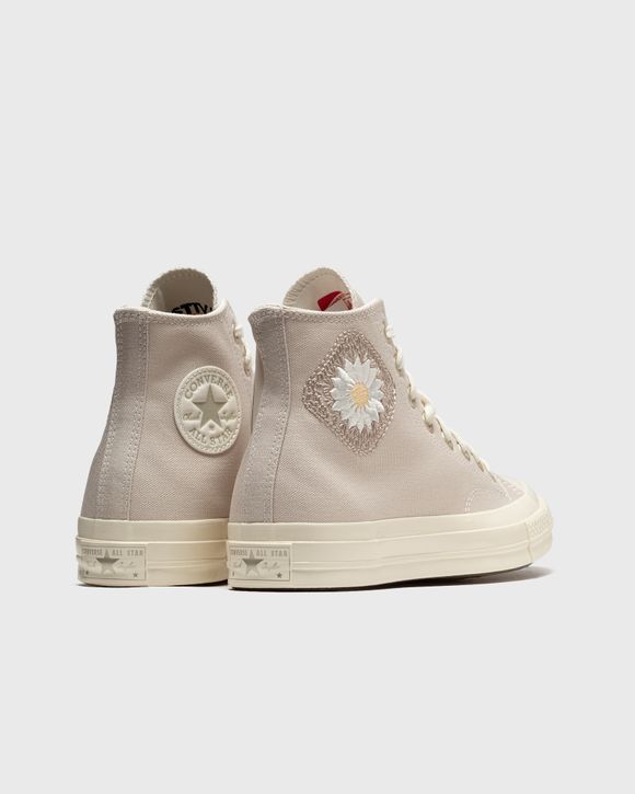 CHUCK 70