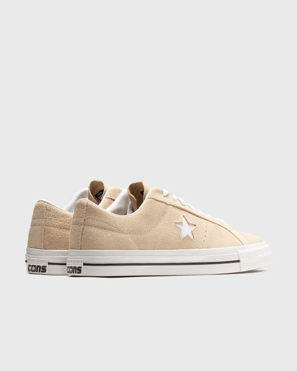 Beige store suede converse