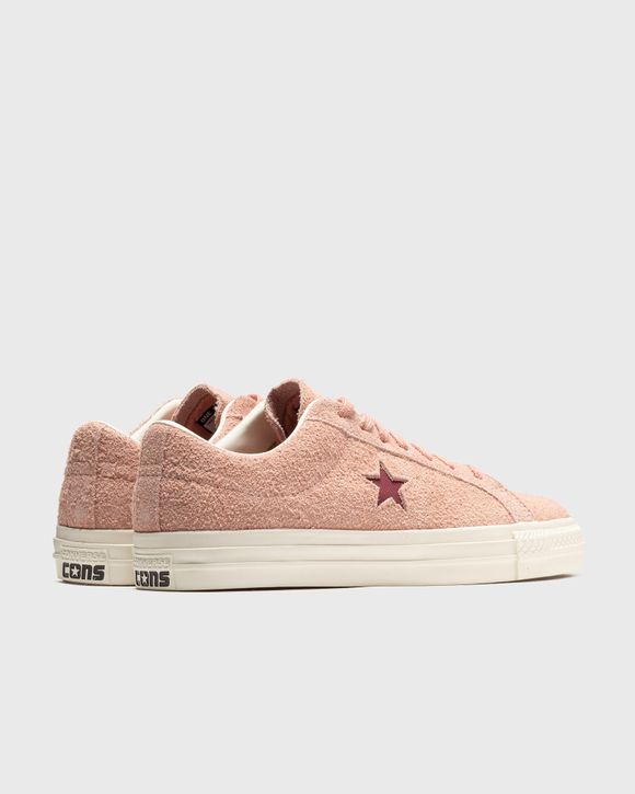 Pink suede cheap converse one star