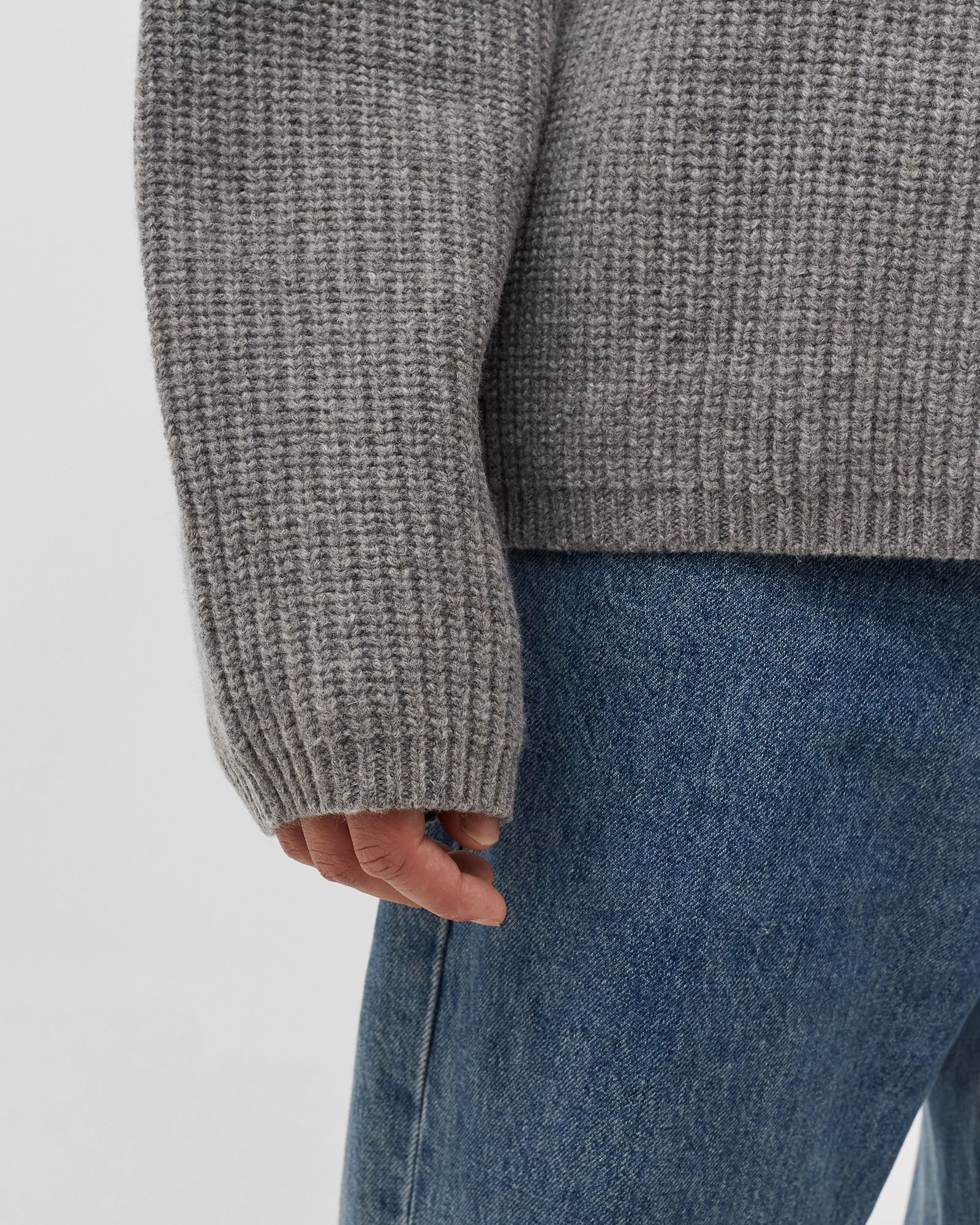 Team Halfzip Sweater