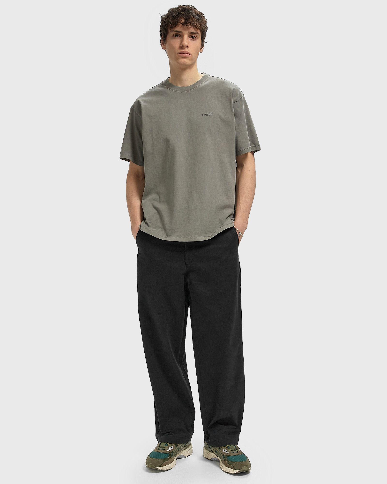 RED TAB VINTAGE TEE GREENS