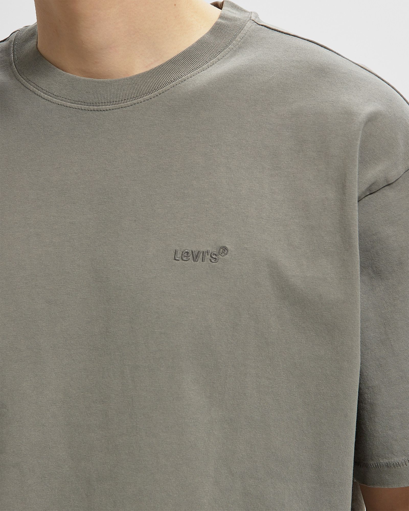 RED TAB VINTAGE TEE GREENS