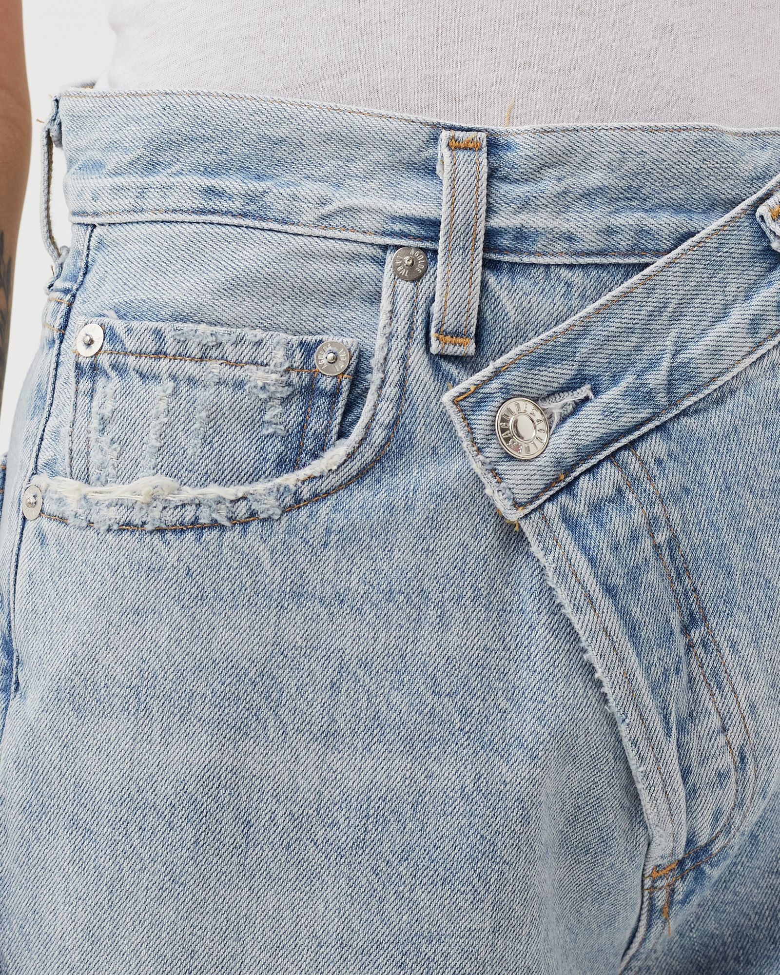 WMNS criss cross jeans