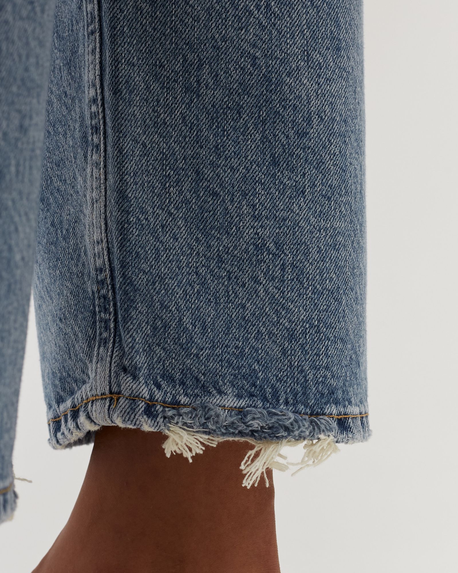 WMNS criss cross jeans