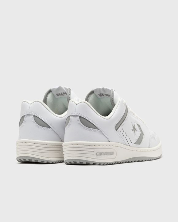Converse Men s Weapon Leather Low in White Size 10.5 A12335C