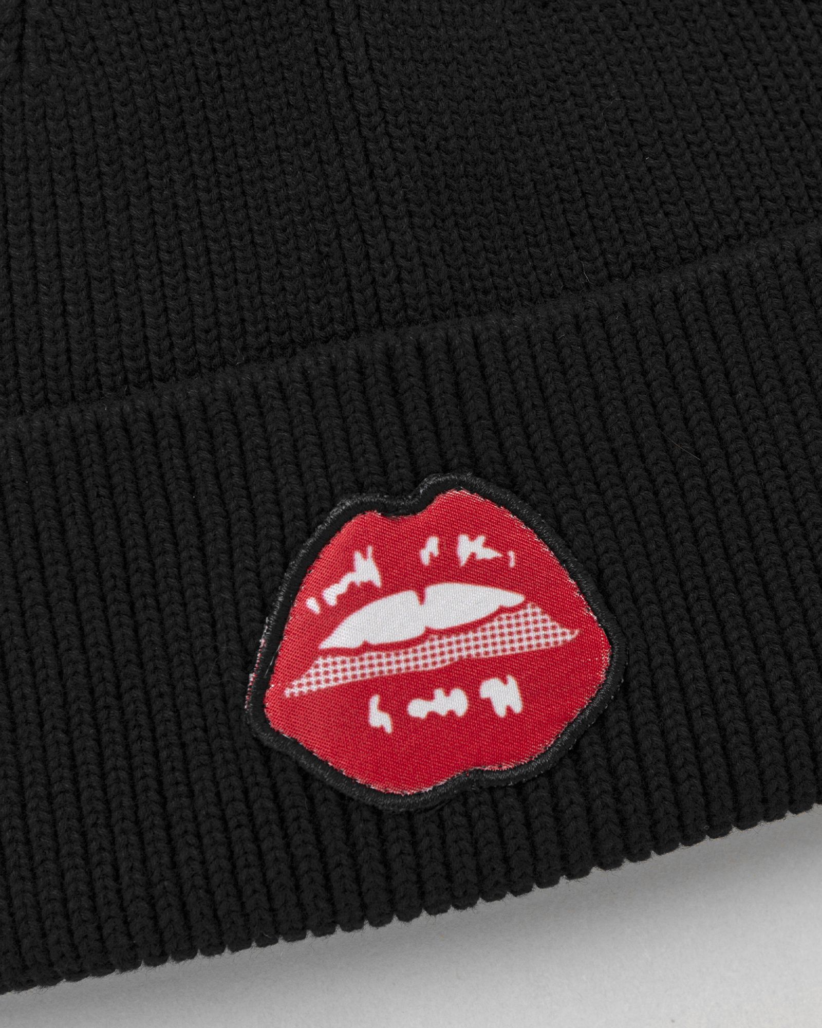 LIPS BEANIE