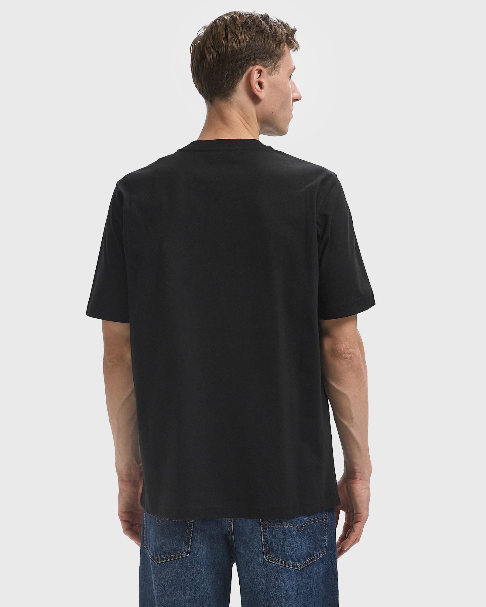 T-ADJUST-BIGOVAL TEE