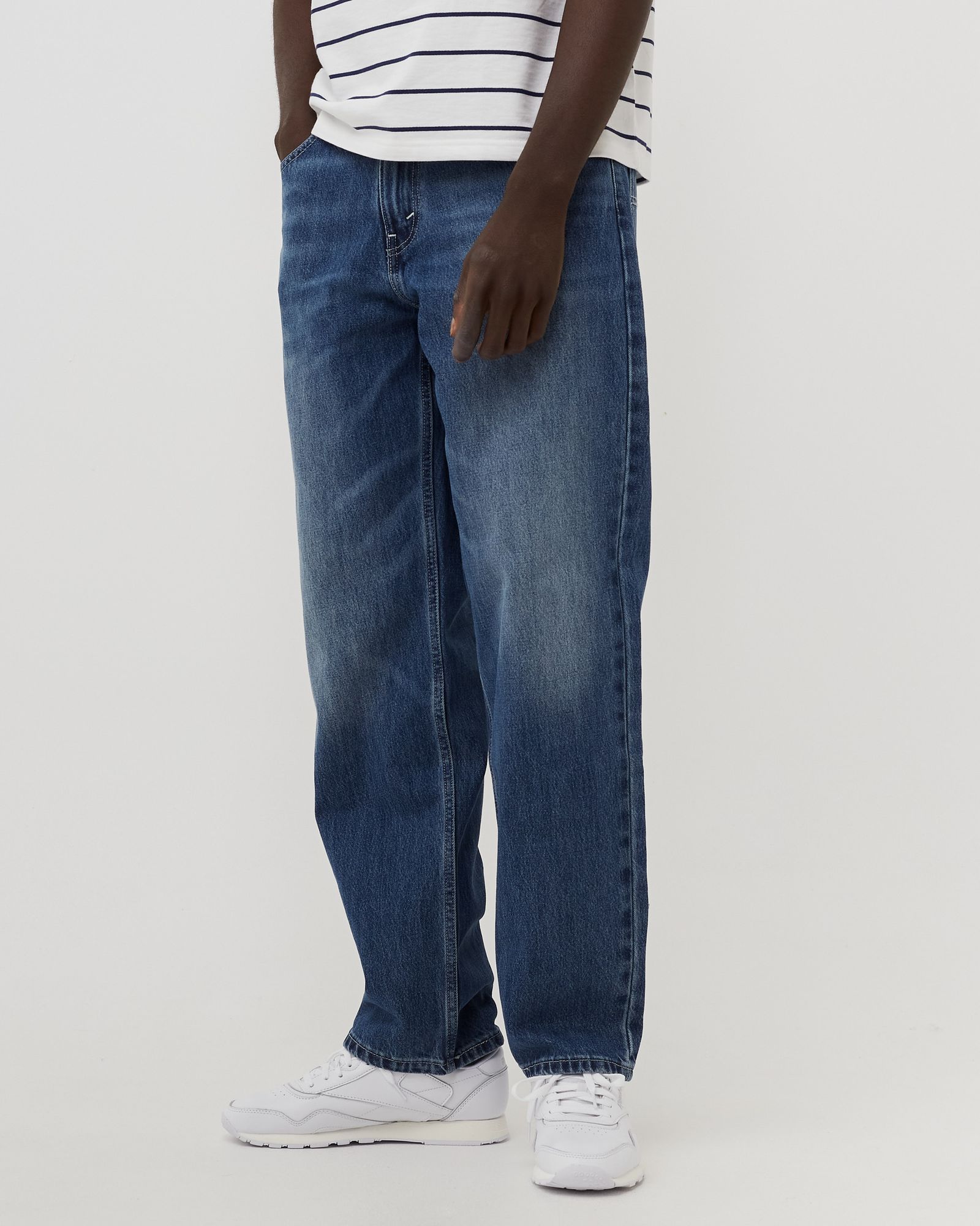 SILVERTAB LOOSE JEANS