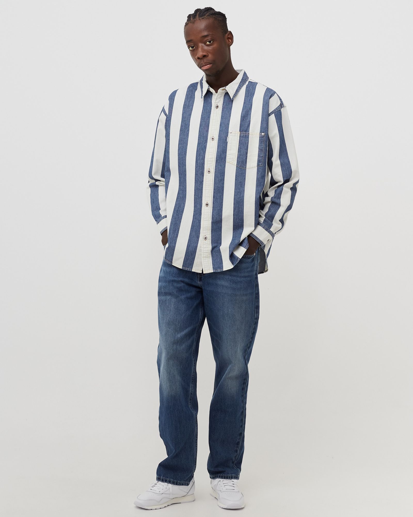 SILVERTAB LOOSE JEANS