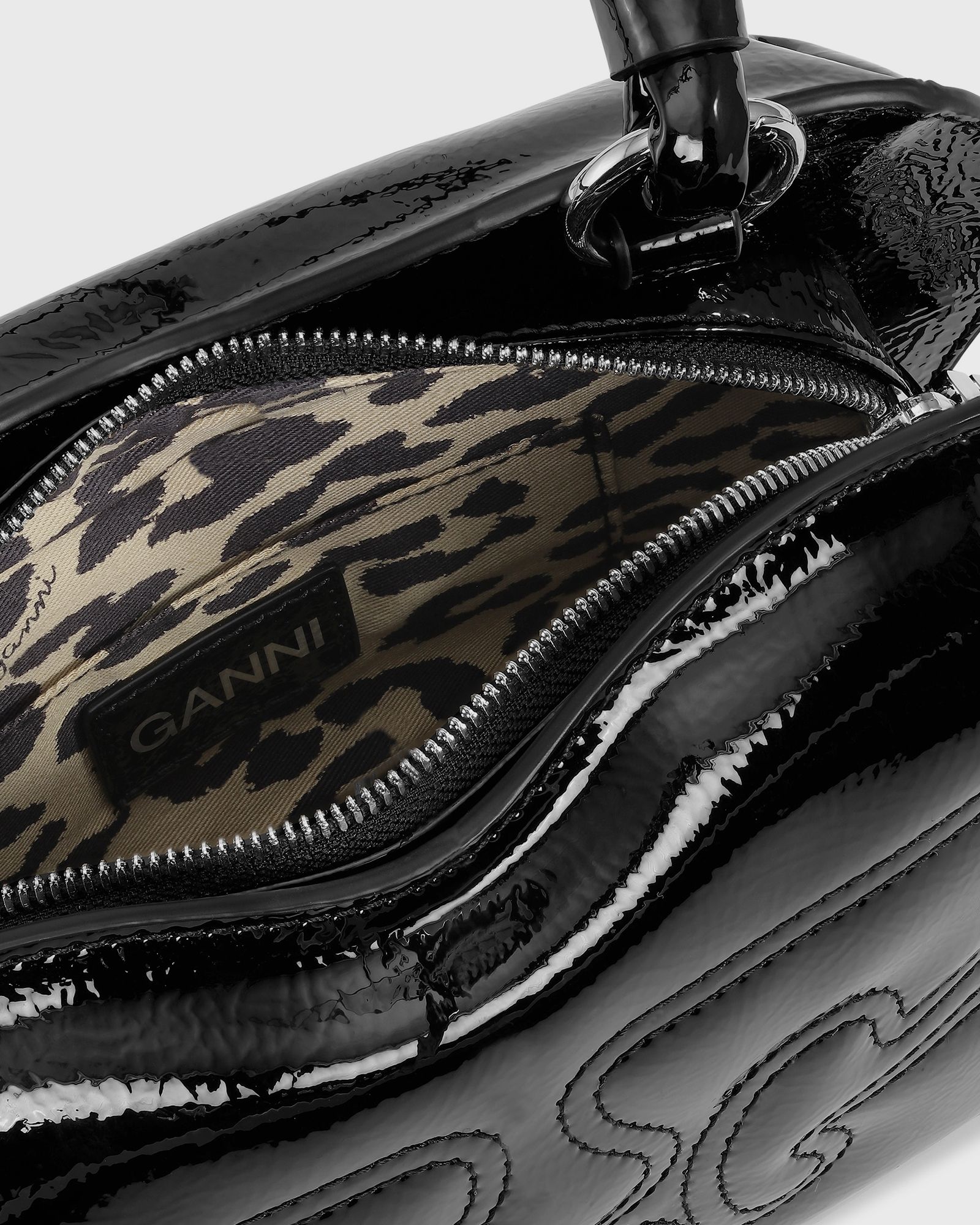 Butterfly Top Handle With Strap Patent