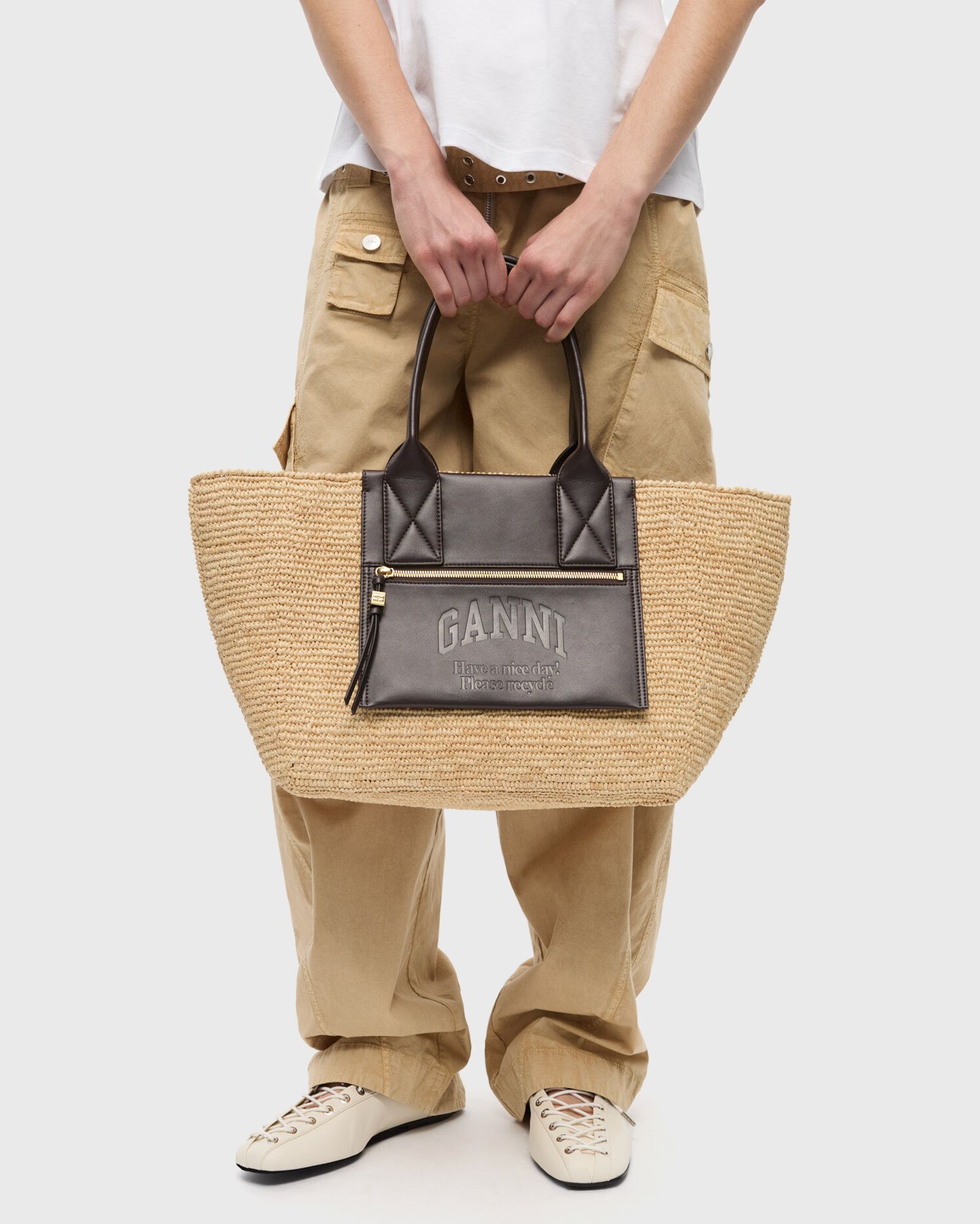 Ganni Easy Shopper Medium Raffia Brown Beige | BSTN Store