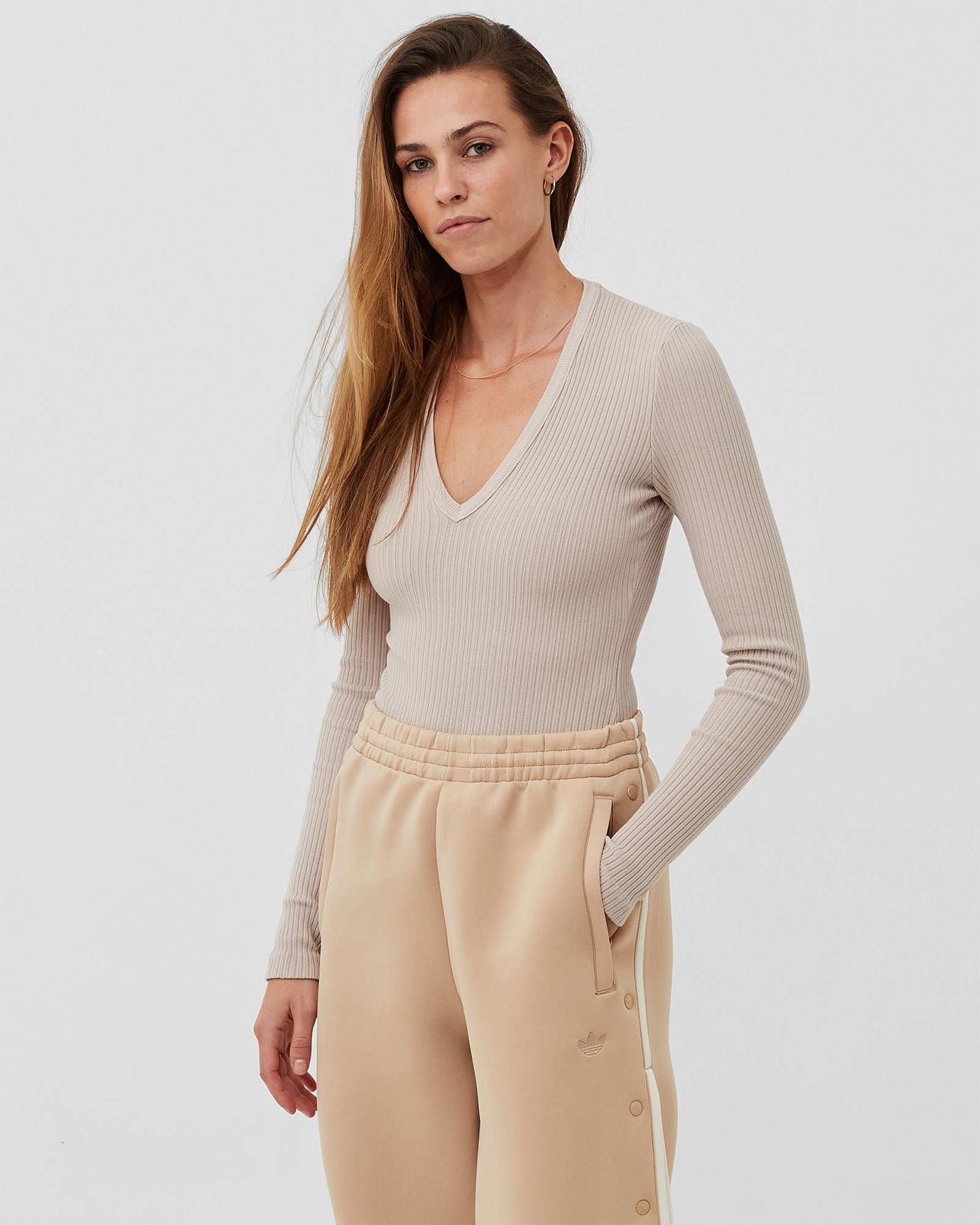 WMNS tavi deep v thong bodysuit