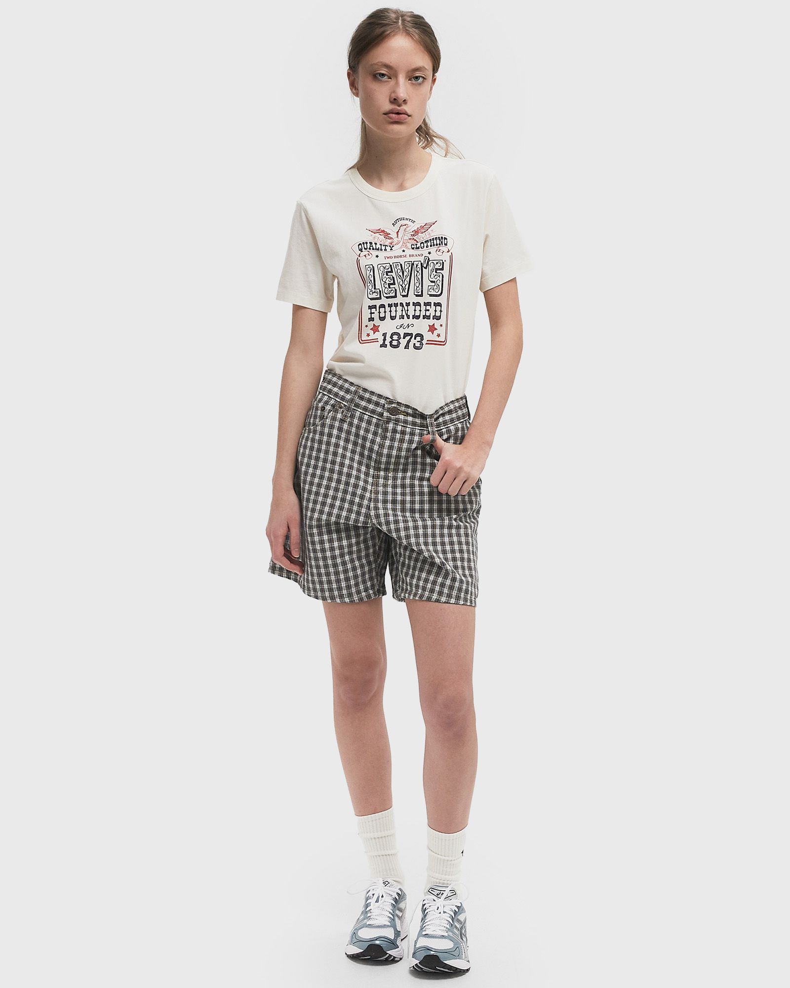 GRAPHIC ICONIC TEE