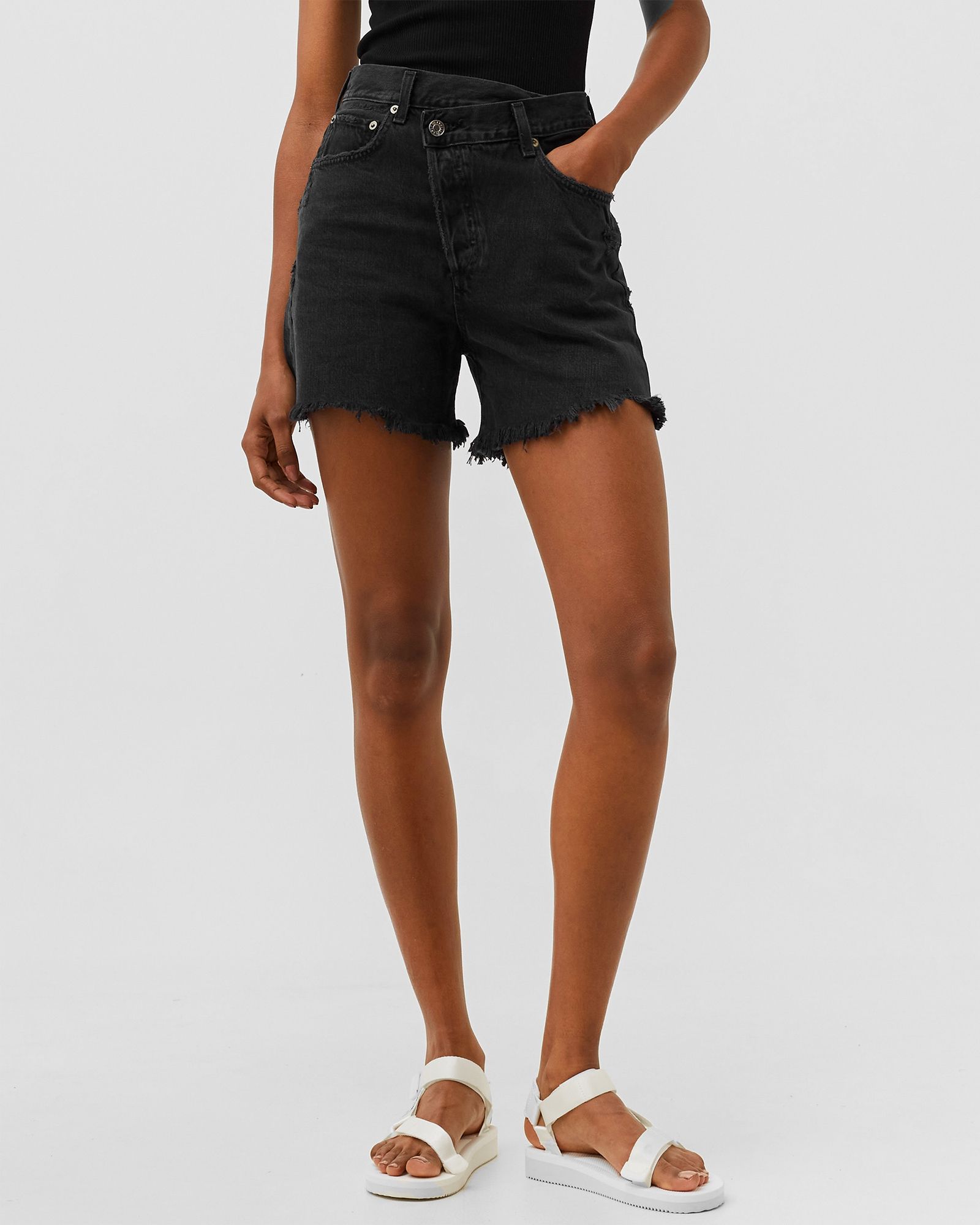 WMNS criss cross short
