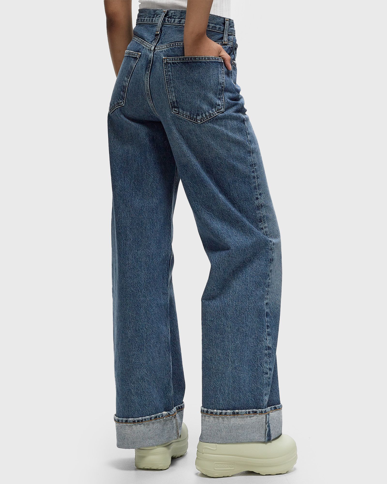 dame jean in control