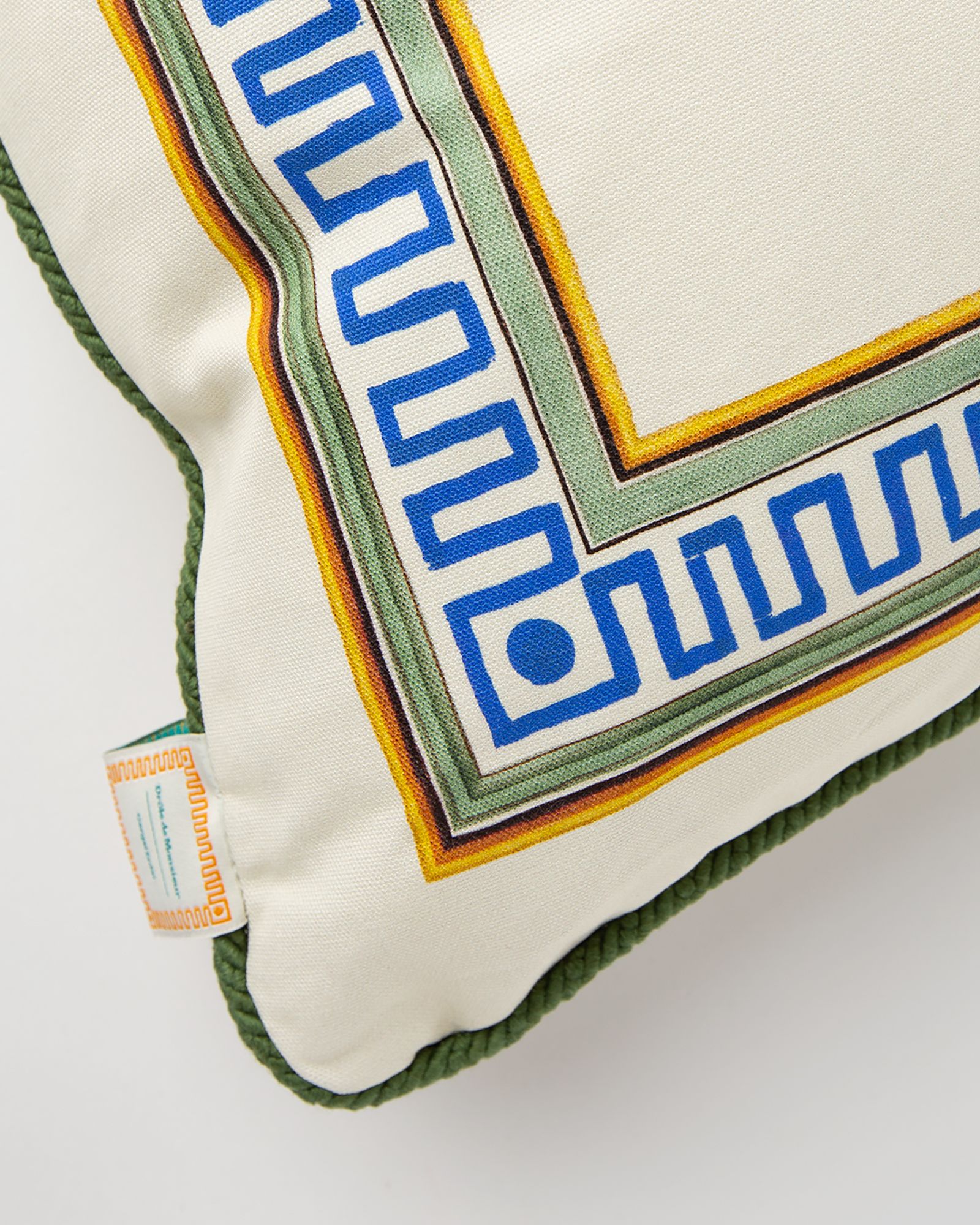 Le Coussin Hotel Drôle