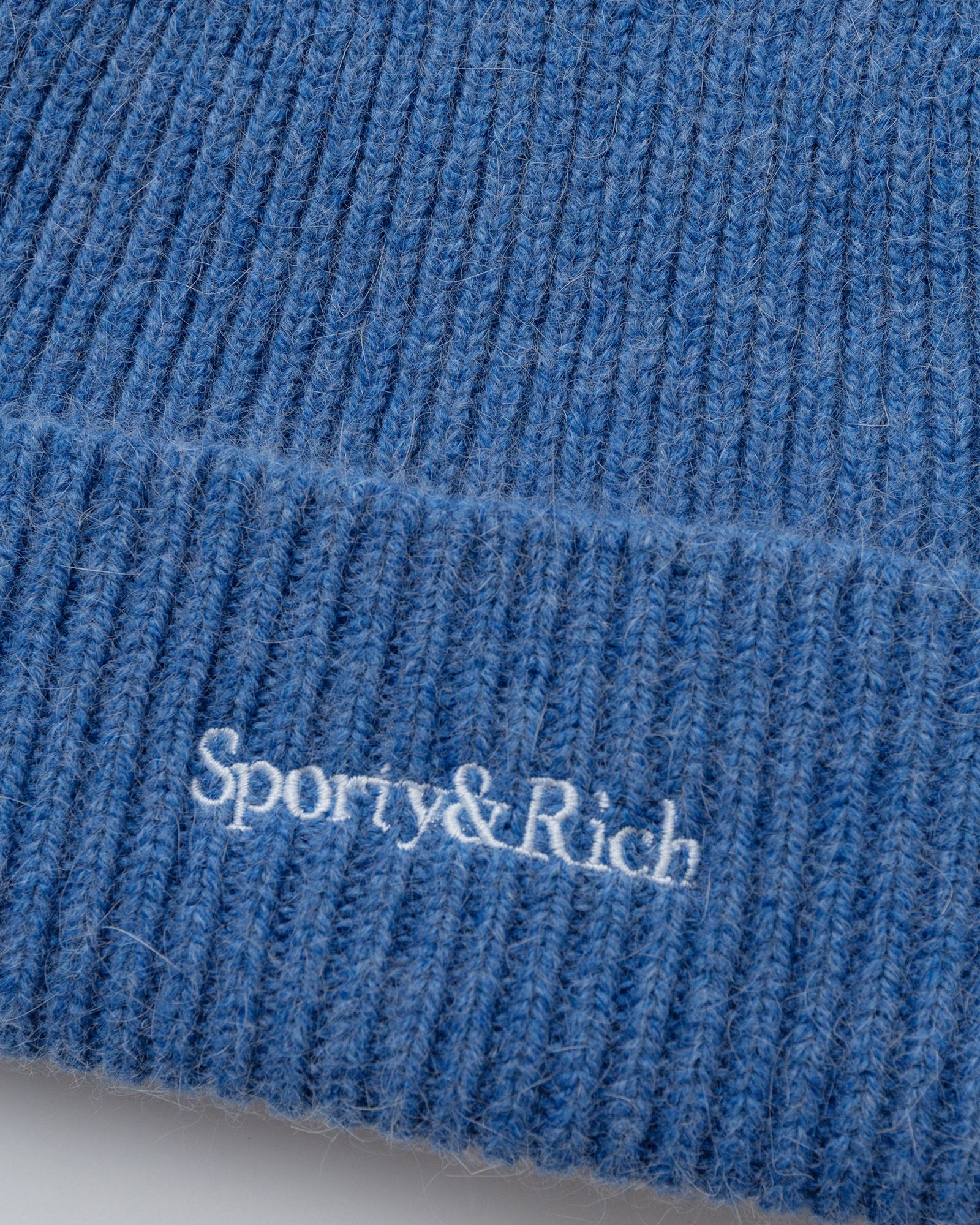 SERIF LOGO BEANIE