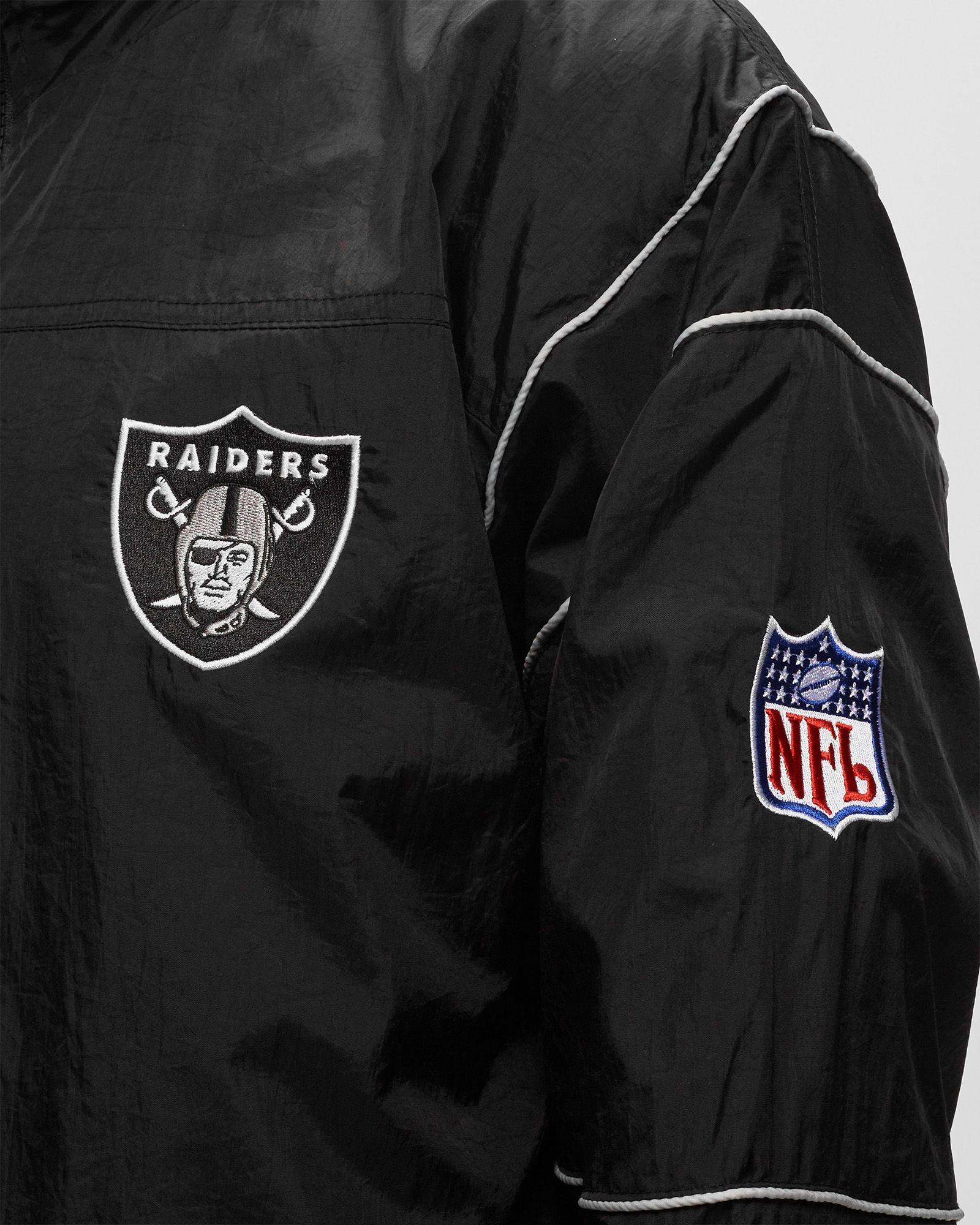 Mitchell & Ness LA RAIDERS - Sideline Jacket Black | BSTN Store