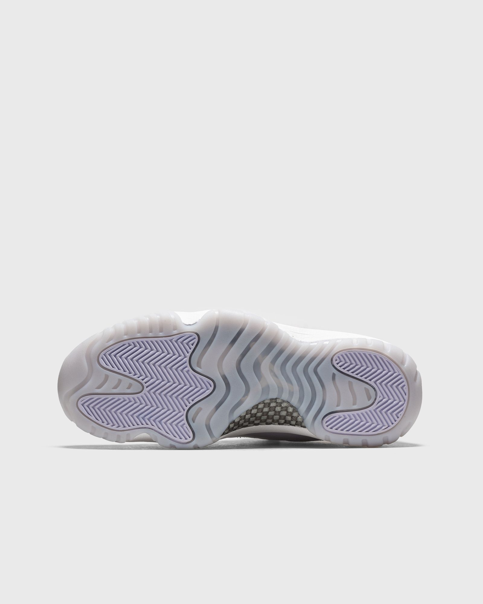 WMNS Air Jordan 11 Retro Low "Pure Violet"