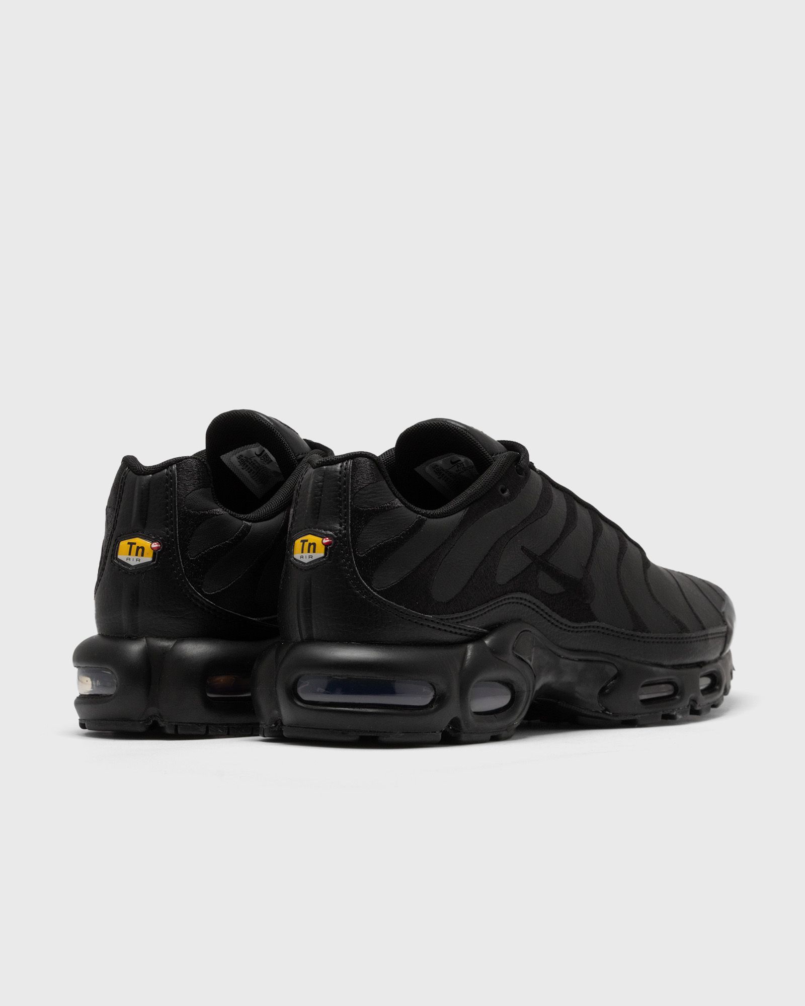 AIR MAX PLUS