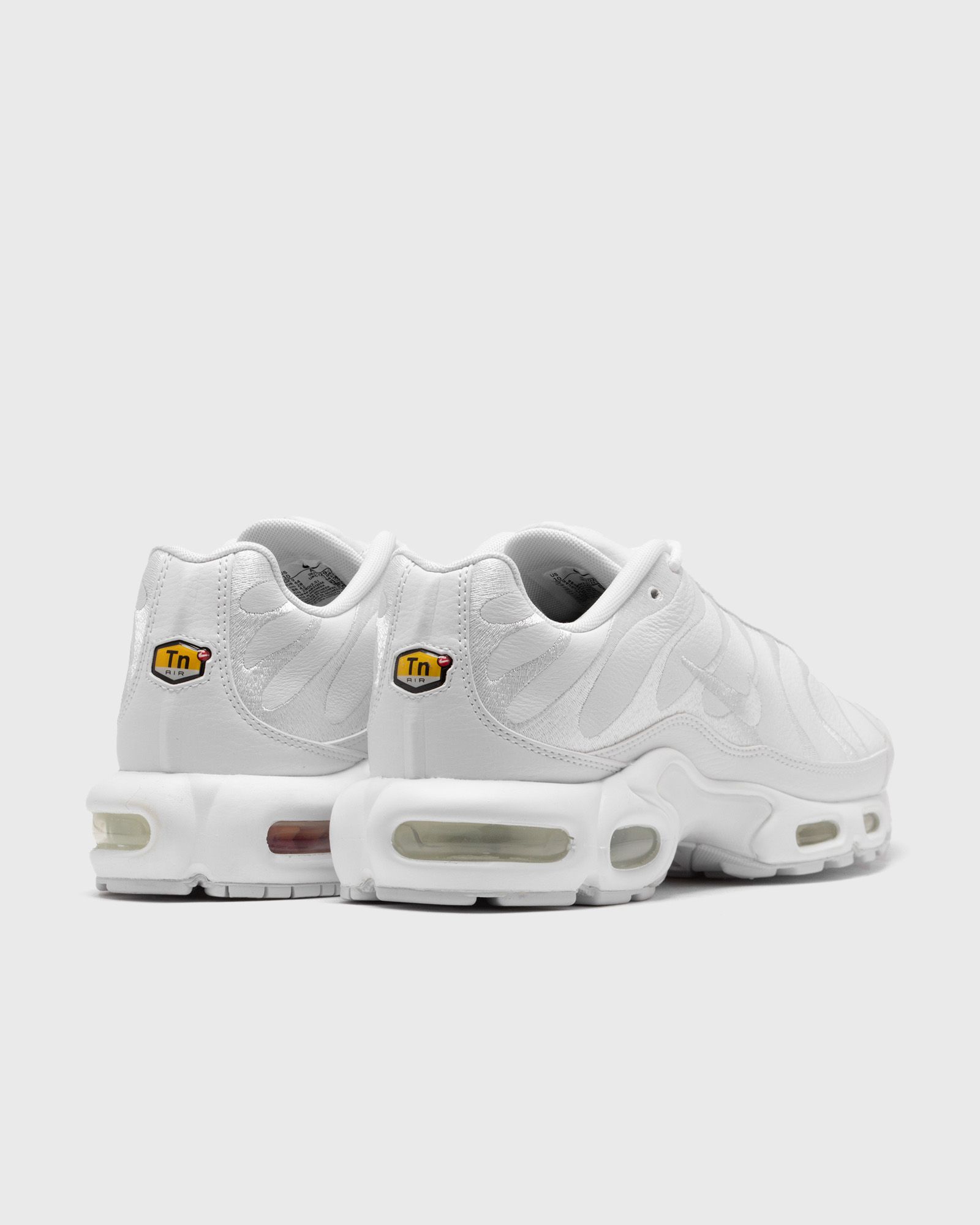 AIR MAX PLUS