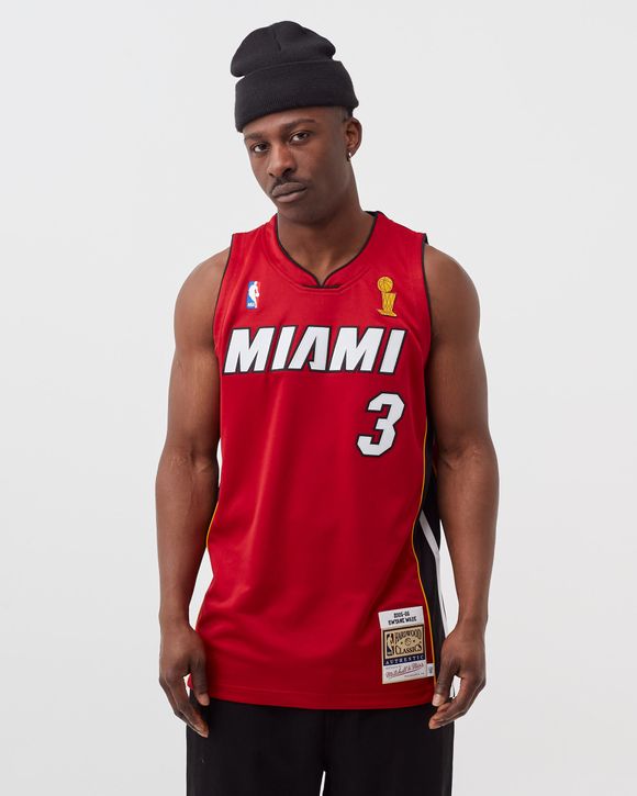 Mitchell & Ness Men's 2005 Miami Heat Dwyane Wade #3 Red Hardwood Classics Authentic  Jersey