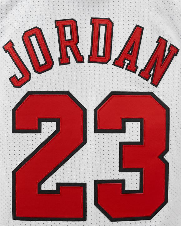 Mitchell & Ness Authentic Jersey Chicago Bulls Road Finals 1997-98 Michael Jordan — Major