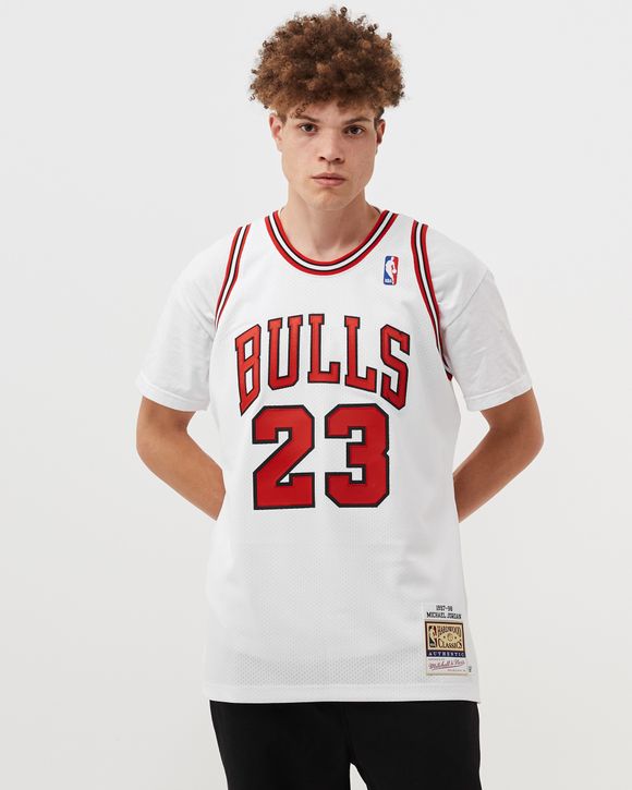 Mitchell & Ness Men's Chicago Bulls Michael Jordan Authentic Jersey - White